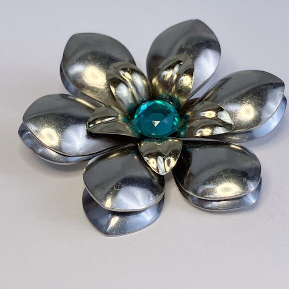 VTG Mid Century Brooch Aqua Rhinestone Layered Floral 1950s Silver Tone Pin - Picture 3 of 9